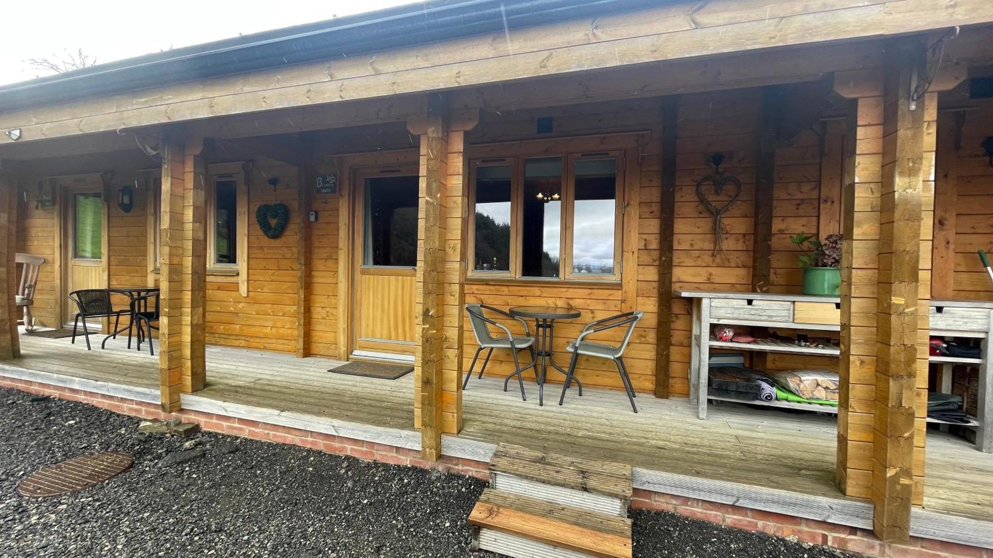 Blossom Cabin - Little Log Cabin In Wales Newtown  Exterior photo